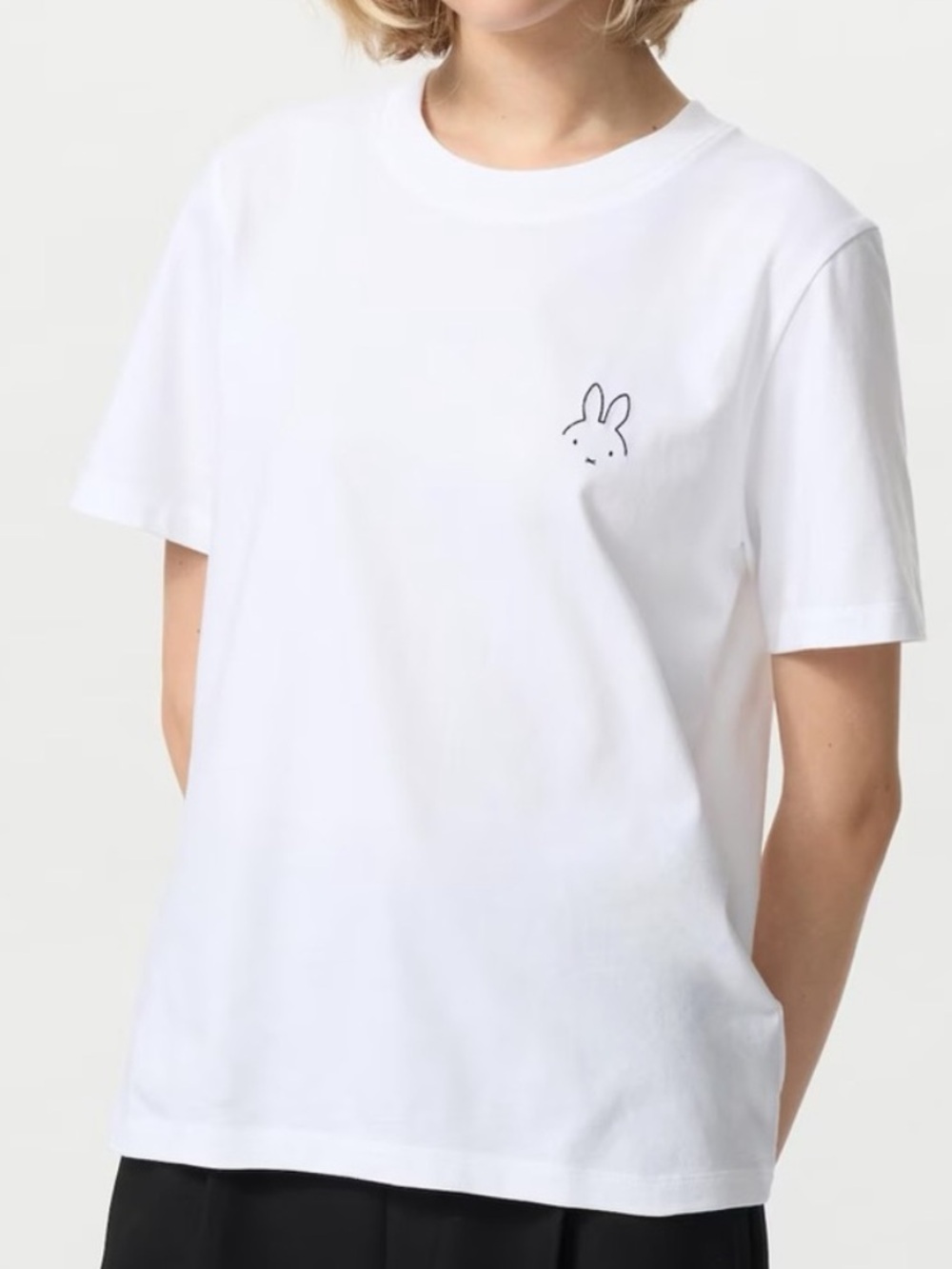 Uniqlo x Miffy White T shirt - Size M